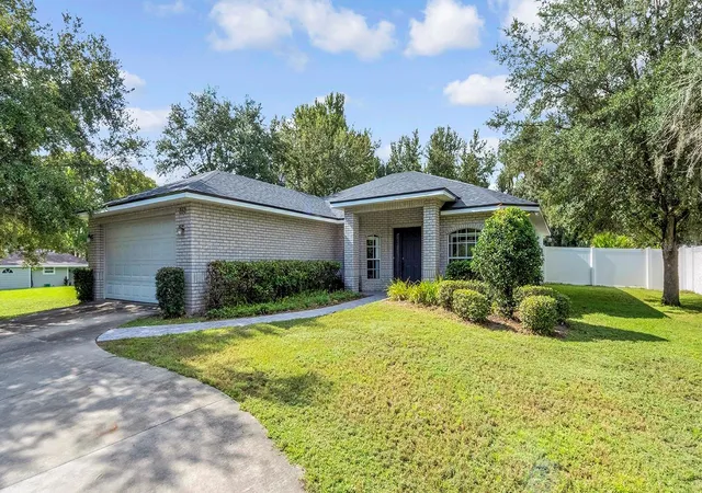 Photo 1 of Single family home for sale at 252 Dirksen Dr, Debary, FL 32713 | MLS# O6439774 | Listing updated on 2026-09-24