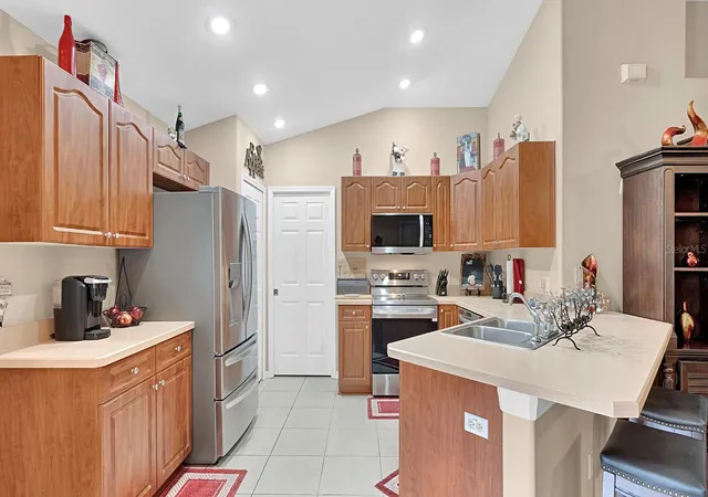 Photo 3 of Single family home for sale at 252 Dirksen Dr, Debary, FL 32713 | MLS# O6439774 | Listing updated on 2026-09-24