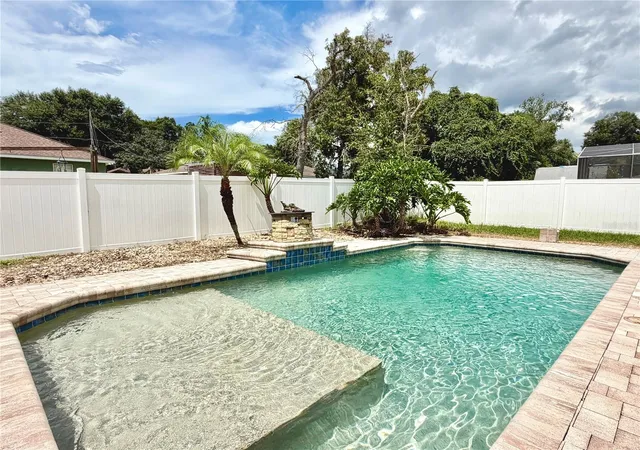 Photo 2 of Single family home for sale at 24 Teak Way, Ocala, FL 34472 | MLS# R4911939 | Listing updated on 2026-09-08