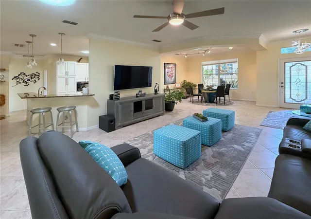 Photo 4 of Single family home for sale at 157 Sorrento Rd, Kissimmee, FL 34759 | MLS# S5157076 | Listing updated on 2026-10-26