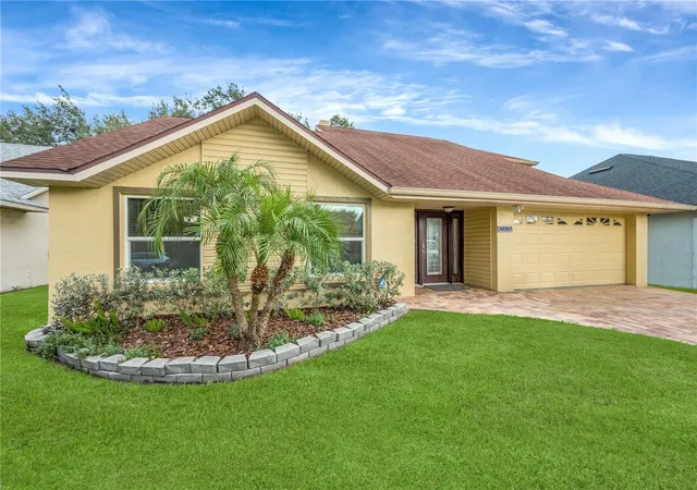 Photo 2 of Single family home for sale at 1418 Shell Flower Dr, Brandon, FL 33511 | MLS# TB8546272 | Listing updated on 2026-10-04