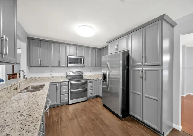Photo 3 of Single family home for sale at 1418 Shell Flower Dr, Brandon, FL 33511 | MLS# TB8546272 | Listing updated on 2026-10-04