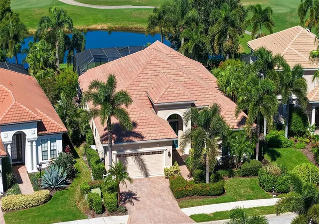 Photo 3 of Single family home for sale at 13978 Siena Loop, Lakewood Ranch, FL 34202 | MLS# A4705315 | Listing updated on 2026-10-18