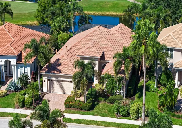 Photo 4 of Single family home for sale at 13978 Siena Loop, Lakewood Ranch, FL 34202 | MLS# A4705315 | Listing updated on 2026-10-18