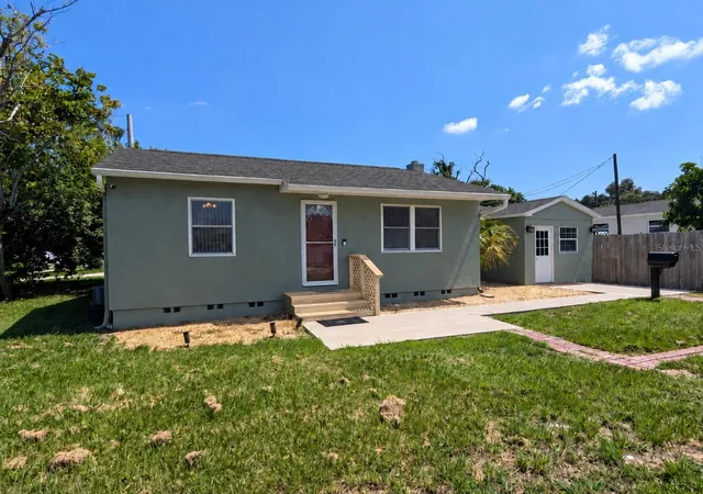 Photo 2 of Single family home for sale at 2749 16th Avenue N, Saint Petersburg, FL 33713 | MLS# TB8546274 | Listing updated on 2026-09-09