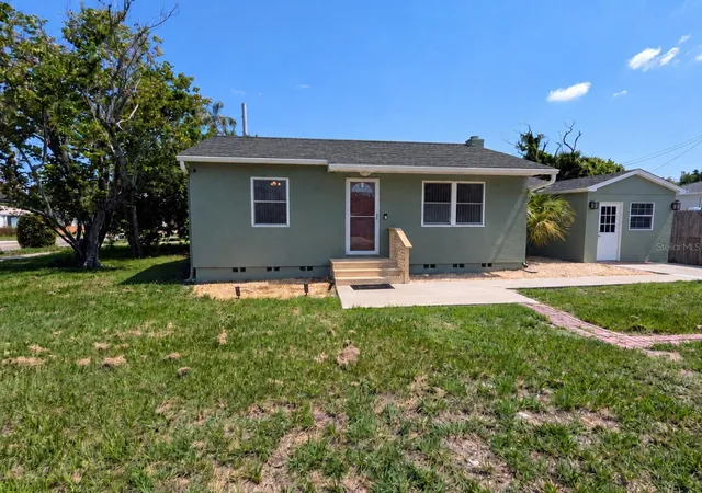 Photo 3 of Single family home for sale at 2749 16th Avenue N, Saint Petersburg, FL 33713 | MLS# TB8546274 | Listing updated on 2026-09-09