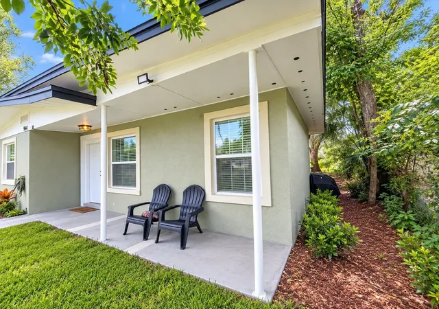 Photo 2 of Single family home for sale at 944 Hibiscus Ave, Daytona Beach, FL 32117 | MLS# S5157081 | Listing updated on 2026-09-08