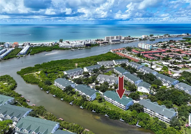 Townhouse for sale at 14865 Seminole Trl, SEMINOLE, FL 33776 | MLS# TB8546280