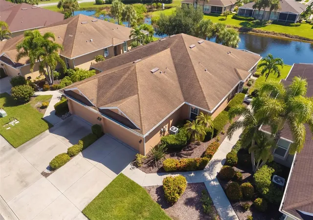 Photo 4 of House for sale at 292 Capulet Dr, Venice, FL 34292 | MLS# A4705316 | Listing updated on 2026-09-26