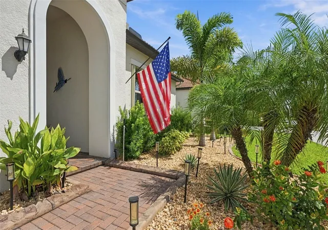 Photo 3 of Single family home for sale at 16909 Clear Cork Dr, Wimauma, FL 33598 | MLS# TB8546289 | Listing updated on 2026-10-07