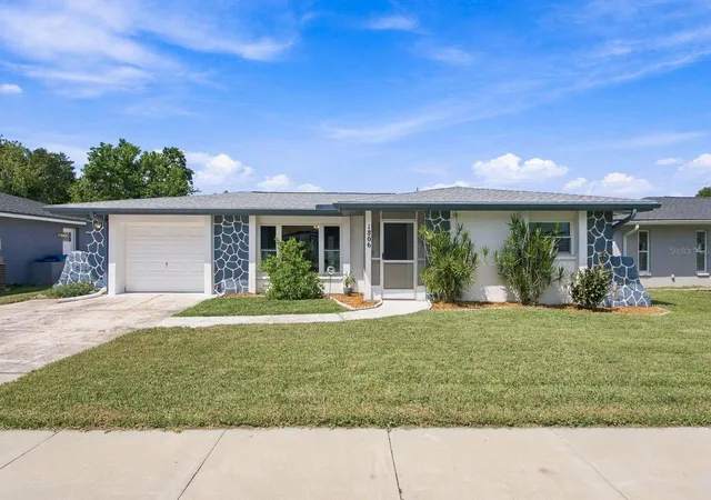 Photo 2 of Single family home for sale at 1806 Driftwood Cir S, Oldsmar, FL 34677 | MLS# TB8546290 | Listing updated on 2026-09-28