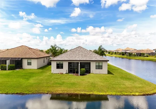 Photo 3 of House for sale at 5311 White Sand Cvs, Bradenton, FL 34211 | MLS# A4705319 | Listing updated on 2026-10-04