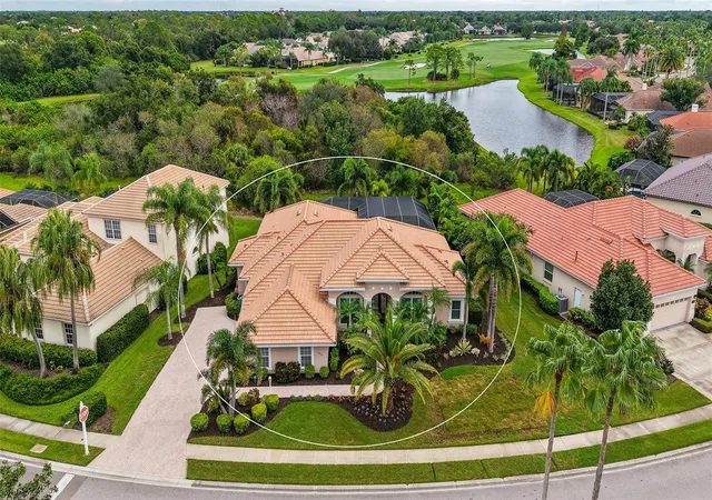 Single family home for sale at 6607 The Masters Ave, LAKEWOOD RANCH, FL 34202 | MLS# A4705321