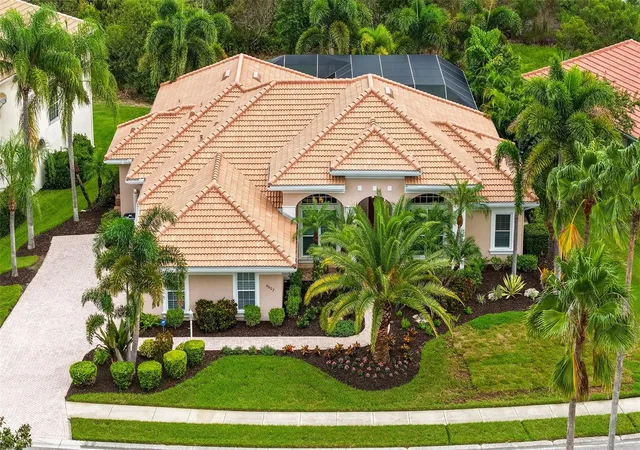 Photo 3 of Single family home for sale at 6607 The Masters Ave, Lakewood Ranch, FL 34202 | MLS# A4705321 | Listing updated on 2026-09-19