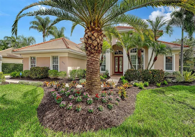 Photo 4 of Single family home for sale at 6607 The Masters Ave, Lakewood Ranch, FL 34202 | MLS# A4705321 | Listing updated on 2026-09-19