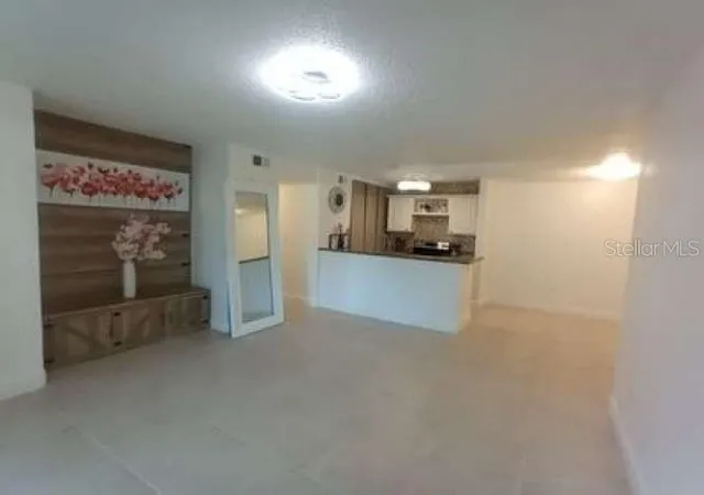 Photo 3 of Condo for sale at 10024 Strafford Oak Ct #807, Tampa, FL 33624 | MLS# TB8546306 | Listing updated on 2026-10-09
