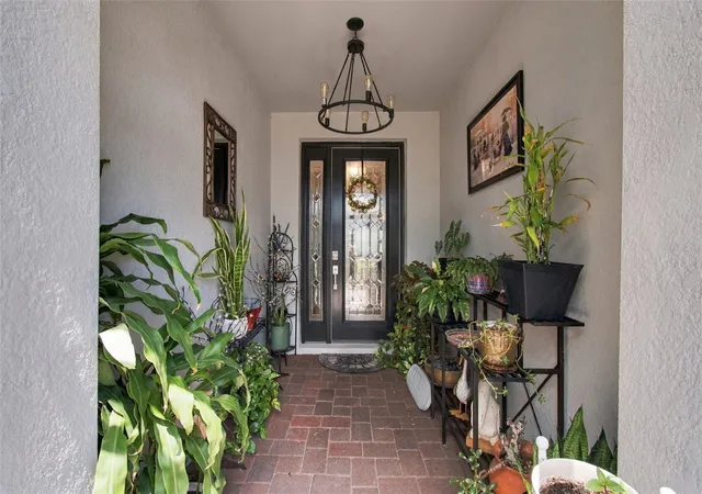Photo 3 of Single family home for sale at 433 Via Abruzzi St, Kissimmee, FL 34759 | MLS# S5157089 | Listing updated on 2026-09-14