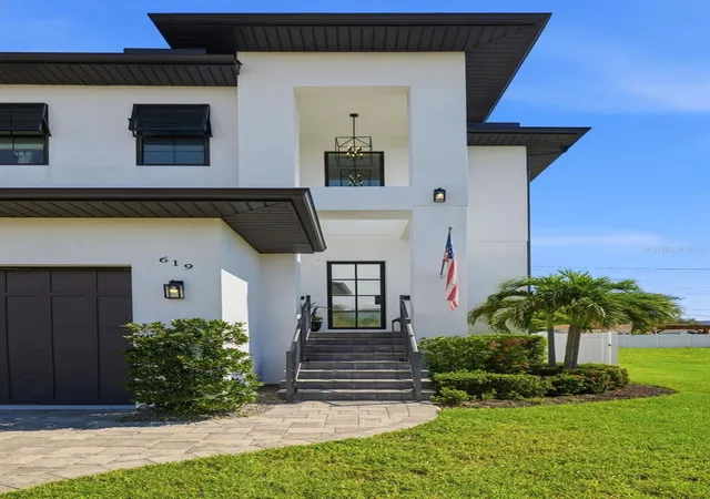 Photo 2 of Single family home for sale at 619 Danube Ave, Tampa, FL 33606 | MLS# TB8546310 | Listing updated on 2026-10-05