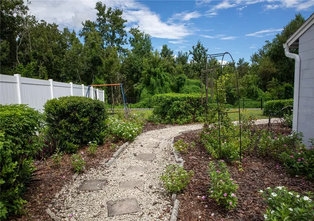 Photo 3 of Sale Pending at 550 Diane Cir, Casselberry, FL 32707 | MLS# TB8546312 | Listing updated on 2026-09-21