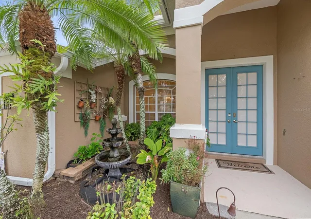 Photo 3 of Sale Pending at 11915 Clubhouse Dr, Lakewood Ranch, FL 34202 | MLS# A4705335 | Listing updated on 2026-10-13