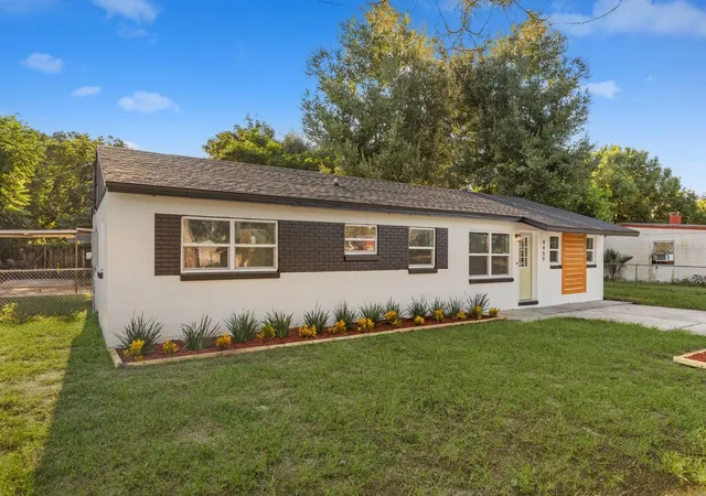 Photo 2 of Sale Pending at 4409 Debord Ave, Orlando, FL 32808 | MLS# O6439837 | Listing updated on 2026-09-26