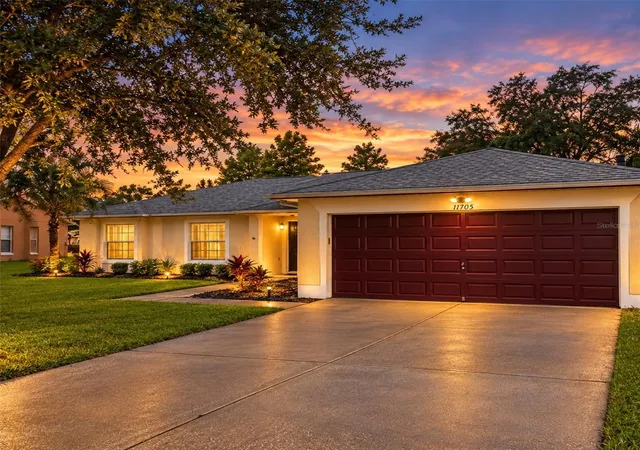 Single family home for sale at 11705 Chapelle Ct, CLERMONT, FL 34711 | MLS# G5117478