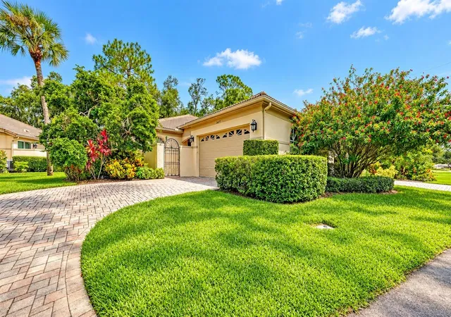 Photo 1 of Single family home for sale at 3477 Hadfield Greene #2, Sarasota, FL 34235 | MLS# A4705341 | Listing updated on 2026-09-21