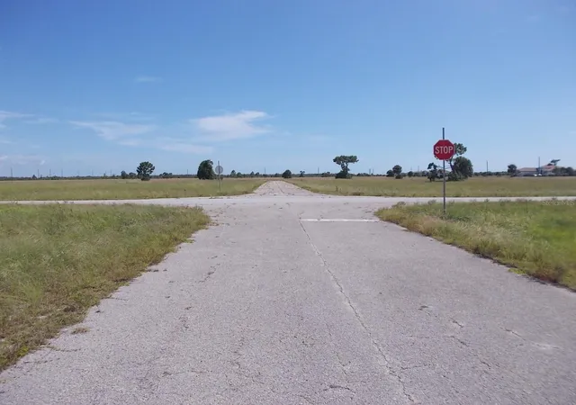 Photo 4 of Land for sale at 4 Aspen Ct, Placida, FL 33946 | MLS# C7530464 | Listing updated on 2026-09-15