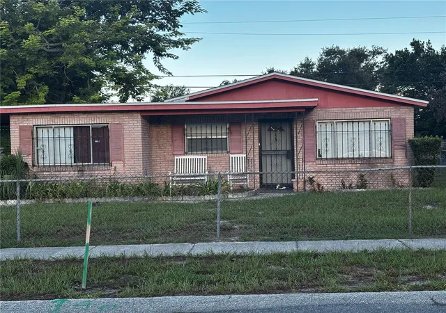 Single family home for sale at 2211 9th Street NE, WINTER HAVEN, FL 33881 | MLS# P4939797