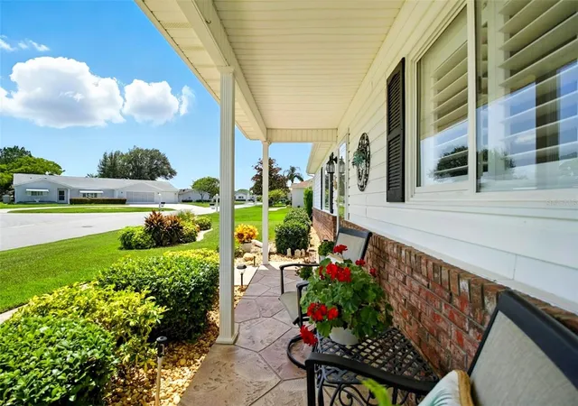 Photo 3 of Single family home for sale at 9741 SE 175th Lane, Summerfield, FL 34491 | MLS# G5117482 | Listing updated on 2026-09-25