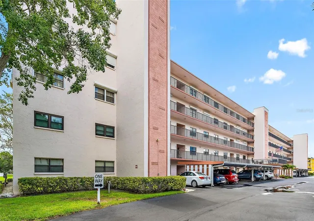 Photo 1 of Condo for sale at 8174 Ter Garden Dr N #507, Saint Petersburg, FL 33709 | MLS# TB8546344 | Listing updated on 2026-10-04