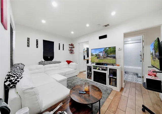 Photo 4 of Single family home for sale at 3311 E Ellicott St, Tampa, FL 33610 | MLS# TB8546349 | Listing updated on 2026-09-13