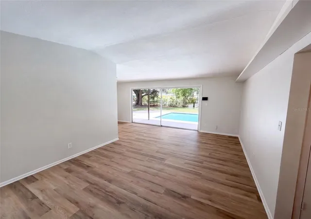 Photo 3 of Sale Pending at 4511 Montclair Rd, Orlando, FL 32812 | MLS# O6439882 | Listing updated on 2026-10-15