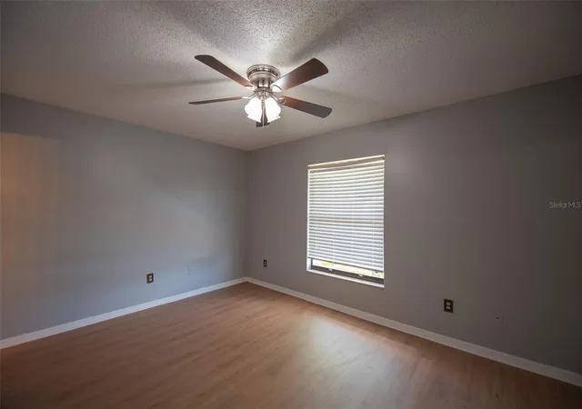 Listing Photo 3 - Condo for sale in building located at 1621 Sandy Pt Sq, ORLANDO, FL 32807 - Unit #61
