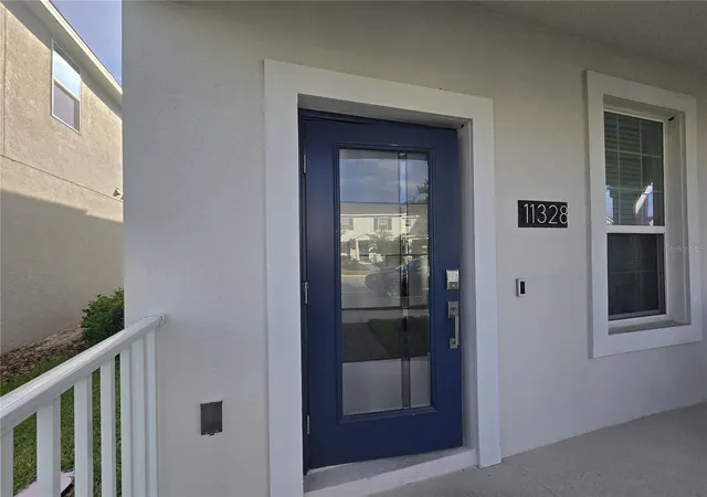 Photo 3 of Single family home for sale at 11328 Listening Dr, Orlando, FL 32832 | MLS# S5157110 | Listing updated on 2026-09-24