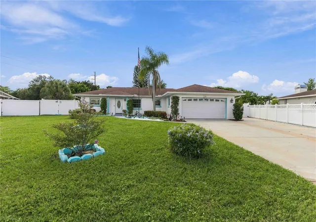 Photo 1 of Single family home for sale at 7221 8th Ave Loop W, Bradenton, FL 34209 | MLS# A4705349 | Listing updated on 2026-09-16