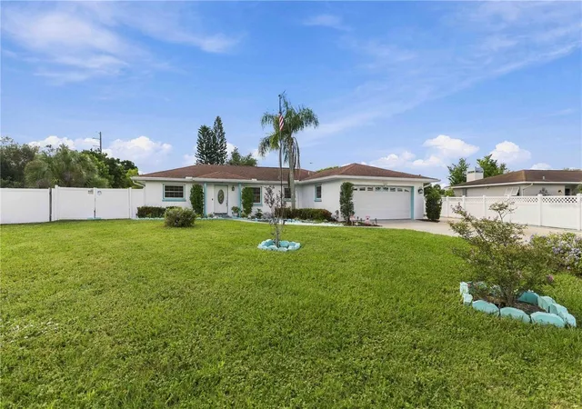 Photo 2 of Single family home for sale at 7221 8th Ave Loop W, Bradenton, FL 34209 | MLS# A4705349 | Listing updated on 2026-09-16