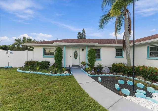 Photo 3 of Single family home for sale at 7221 8th Ave Loop W, Bradenton, FL 34209 | MLS# A4705349 | Listing updated on 2026-09-16