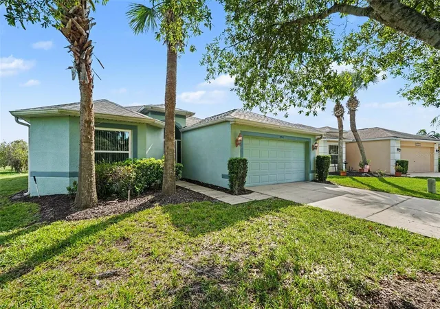 Photo 3 of Single family home for sale at 29548 Waggle Dr, San Antonio, FL 33576 | MLS# TB8546362 | Listing updated on 2026-09-30