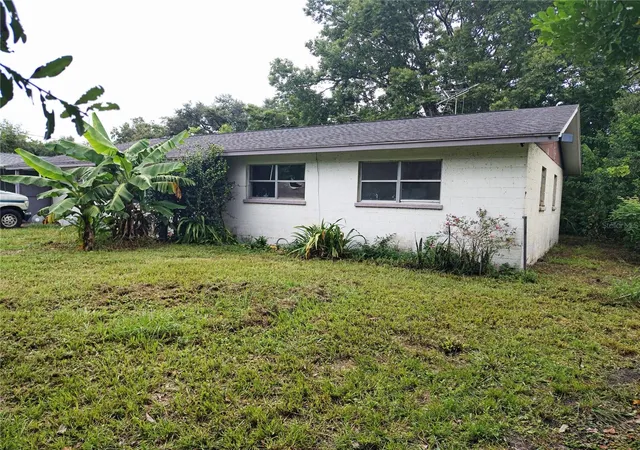Photo 1 of Single family home for sale at 5731 7th Street E, Bradenton, FL 34203 | MLS# A4705350 | Listing updated on 2026-09-29