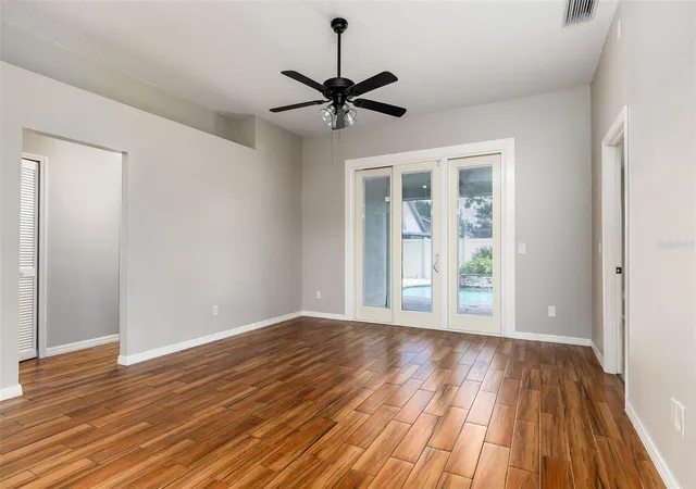 Photo 4 of Single family home for sale at 5107 Coddington St, Orlando, FL 32812 | MLS# O6439894 | Listing updated on 2026-09-17
