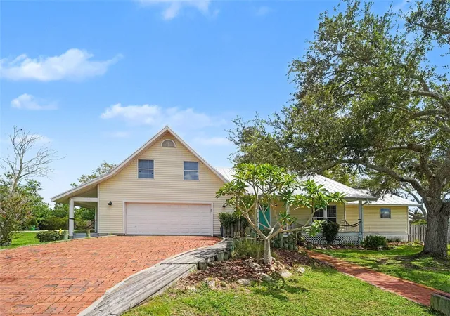Photo 1 of Single family home for sale at 1612 20th Avenue W, Palmetto, FL 34221 | MLS# O6439896 | Listing updated on 2026-09-30