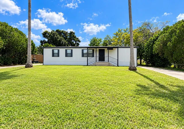 Manufactured home for sale at 4808 Rollinglen Loop W, LAKELAND, FL 33810 | MLS# S5157116