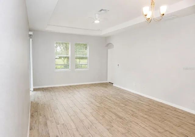 Photo 4 of Single family home for sale at 5563 Sabal Dr, Saint Cloud, FL 34771 | MLS# S5157119 | Listing updated on 2026-09-21