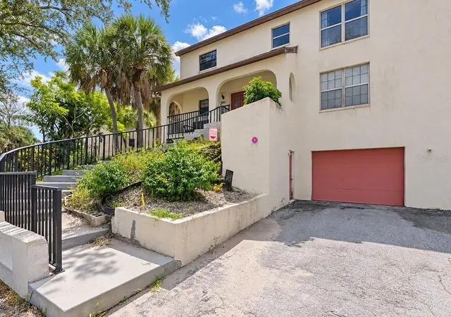 Condo for sale at 7517 34th Avenue W #6, BRADENTON, FL 34209 | MLS# A4705355