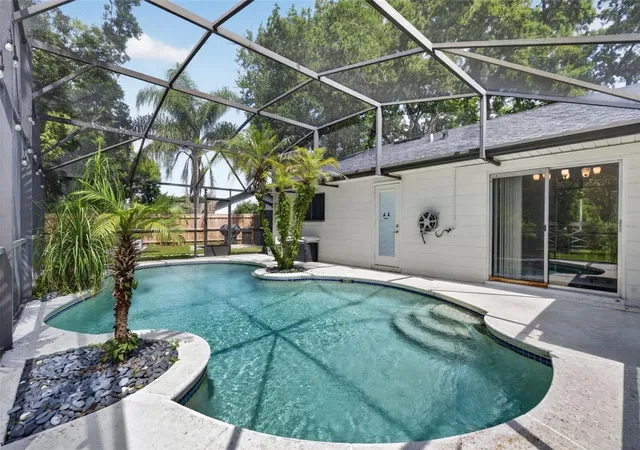 Photo 2 of Single family home for sale at 7767 Compass Dr, Orlando, FL 32810 | MLS# O6439902 | Listing updated on 2026-09-25