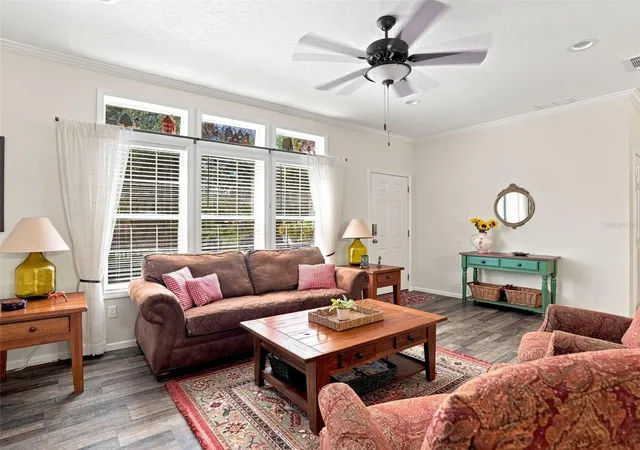 Photo 3 of Manufactured home for sale at 333 Suncoast Blvd, Spring Hill, FL 34608 | MLS# TB8546373 | Listing updated on 2026-09-08