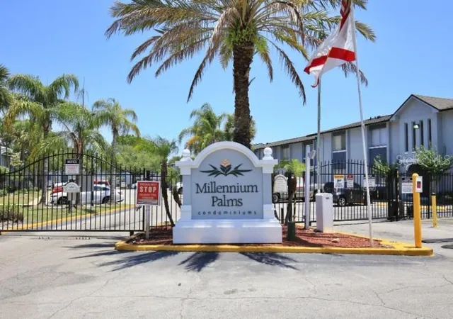 Listing Photo 2 - Condo for sale in building located at 4749 S Texas Ave, ORLANDO, FL 32839 - Unit #4749B