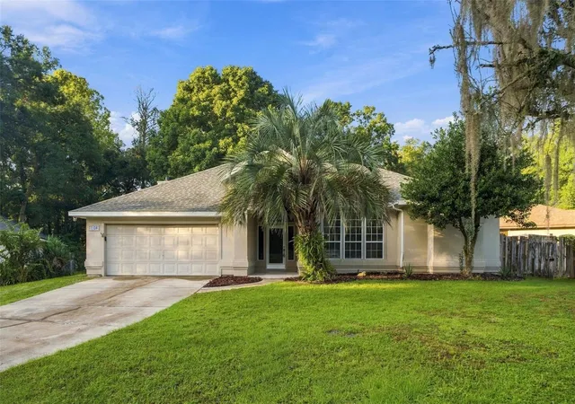 Single family home for sale at 1120 SW 80th Drive, GAINESVILLE, FL 32607 | MLS# GC543326