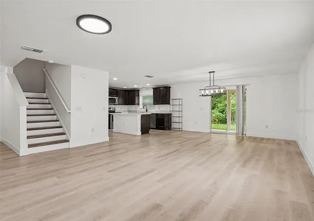 Photo 3 of Single family home for sale at 1512 Nature Trl, Kissimmee, FL 34746 | MLS# O6439910 | Listing updated on 2026-09-12